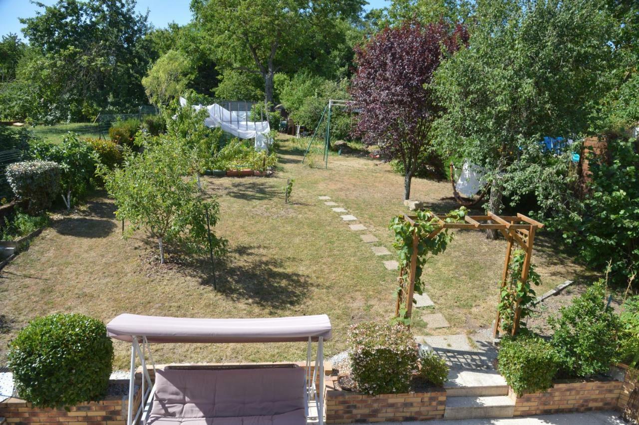 Hotel Le Calme De La Campagne Au Sud De Paris Saint-Mammès Exterior foto